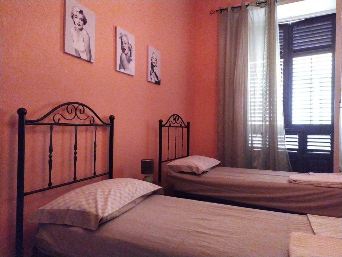 Apartment Basile Палермо Екстер'єр фото